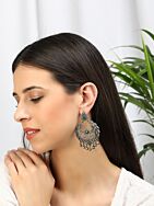 GREEN SILVER TONE HANDCRAFTED BRASS EARRINGS