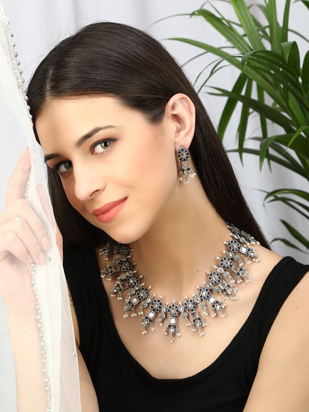 SILVER TONE HANDCRAFTED BRASS NECKLCAE WITH EARRINGS ( SET OF 2)